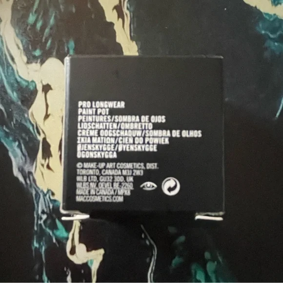 NIB MAC BABE in CHARMS PRO LONGWEAR
PAINT POT🍑 - Picture 6 of 9